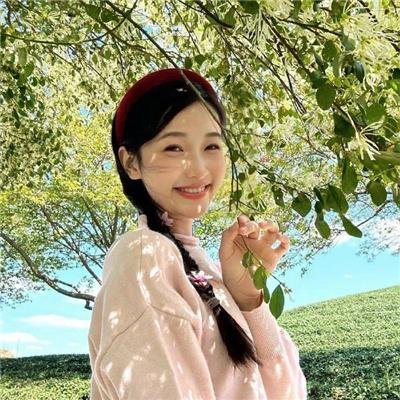 球场艳侣